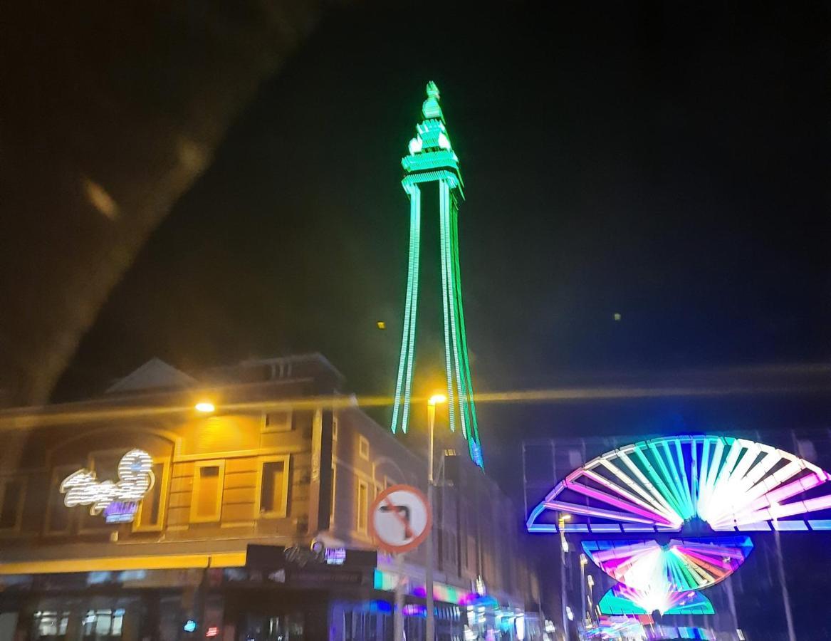 Phildene Suites Blackpool Buitenkant foto